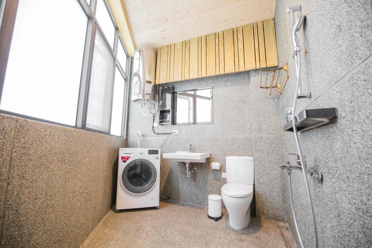 Lost Circle Homestay Tainan Eksteriør bilde
